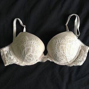 Cream lace VS bra